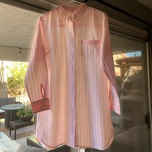 Victoria’s Secret night shirt 🌸